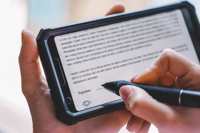 HTML vs Plain Text Email: Which should you use? 7 HTML or plain text for email signatures?